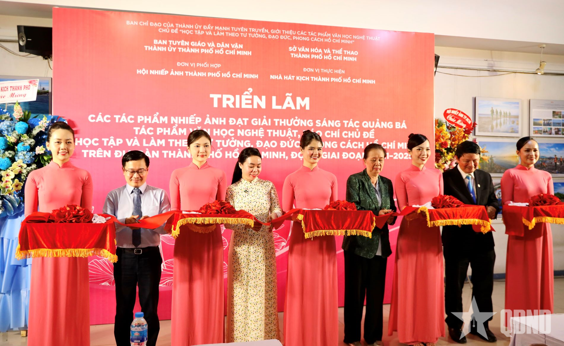 Triển lãm những “khoảnh khắc” học tập và làm theo tư tưởng, đạo đức, phong cách Hồ Chí Minh
